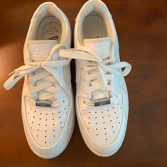 Nike Air Force Ones - Picture 3 of 5